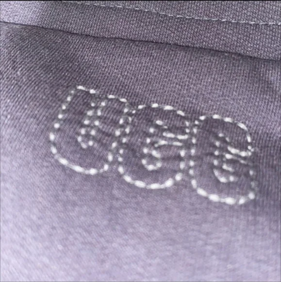 UGG Denise/Daniella Set - Picture 5 of 6